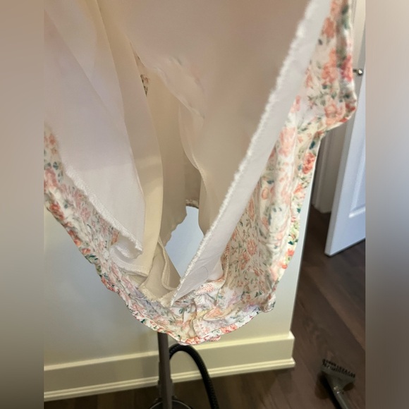 Altar'd State Serenity Short Strappy Ruffle Romper Pink Floral White - Picture 9 of 9